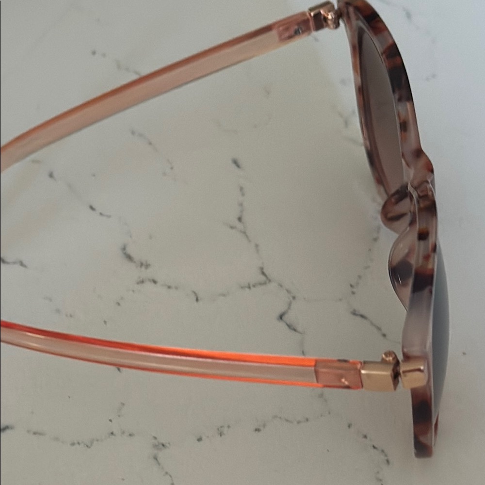 LOFT Outlet Women's Tortoiseshell Sunglasses OS NWOT - Picture 15 of 16